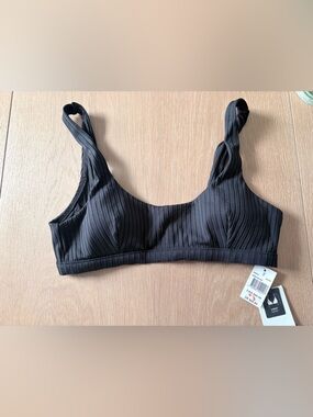 NWT Rip Curl Scoop Neck Bikini Top
